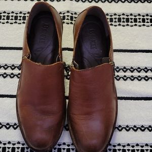 Born leather shoes, size 8.5, brown, gently used